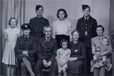 Photo of Baker family 1940