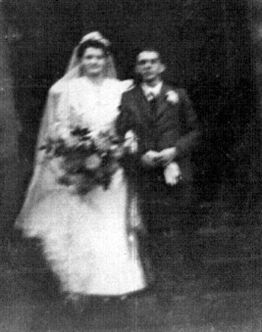 Vera & Gordon's Wedding (1945)